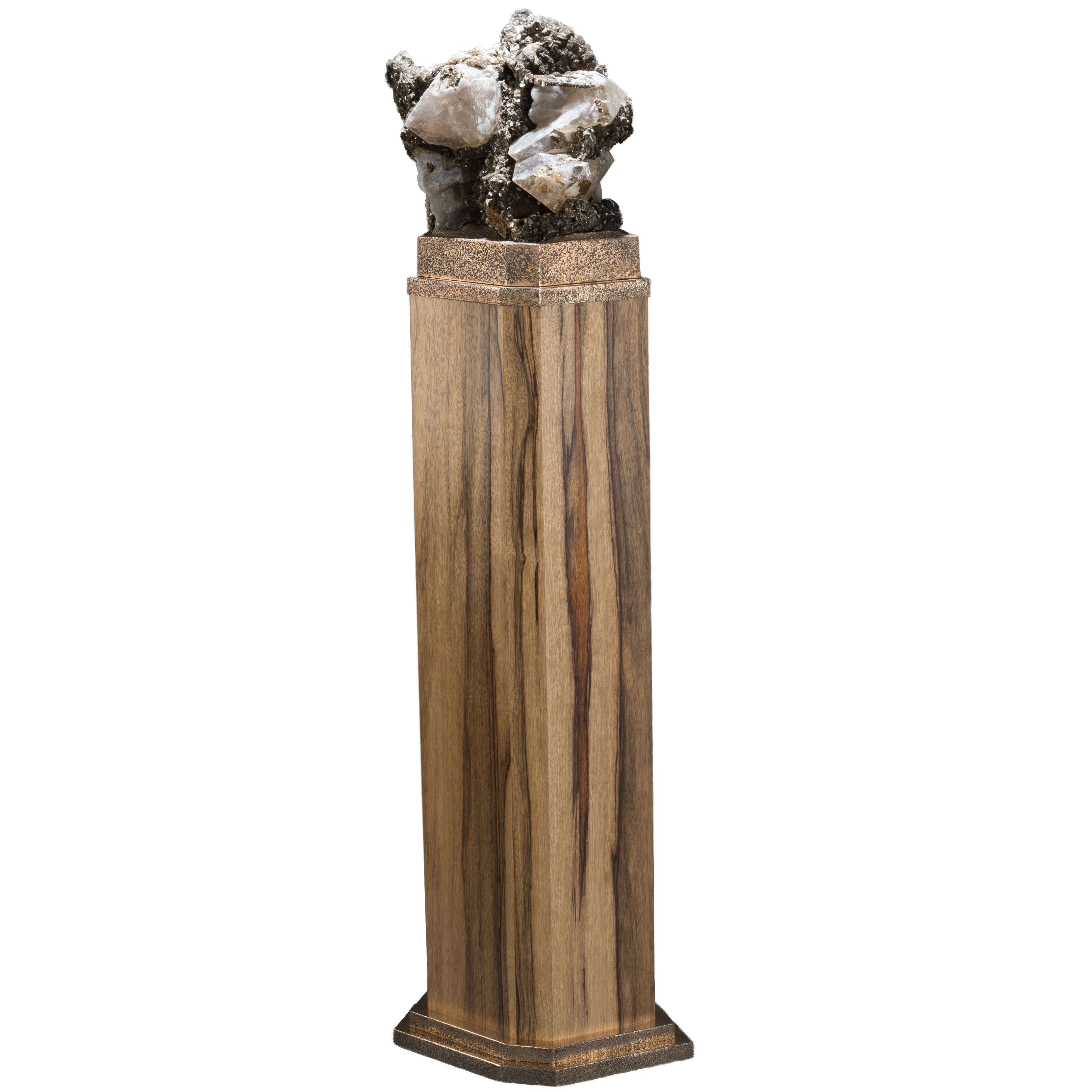 Mica sur Limba noir et socle en bronze