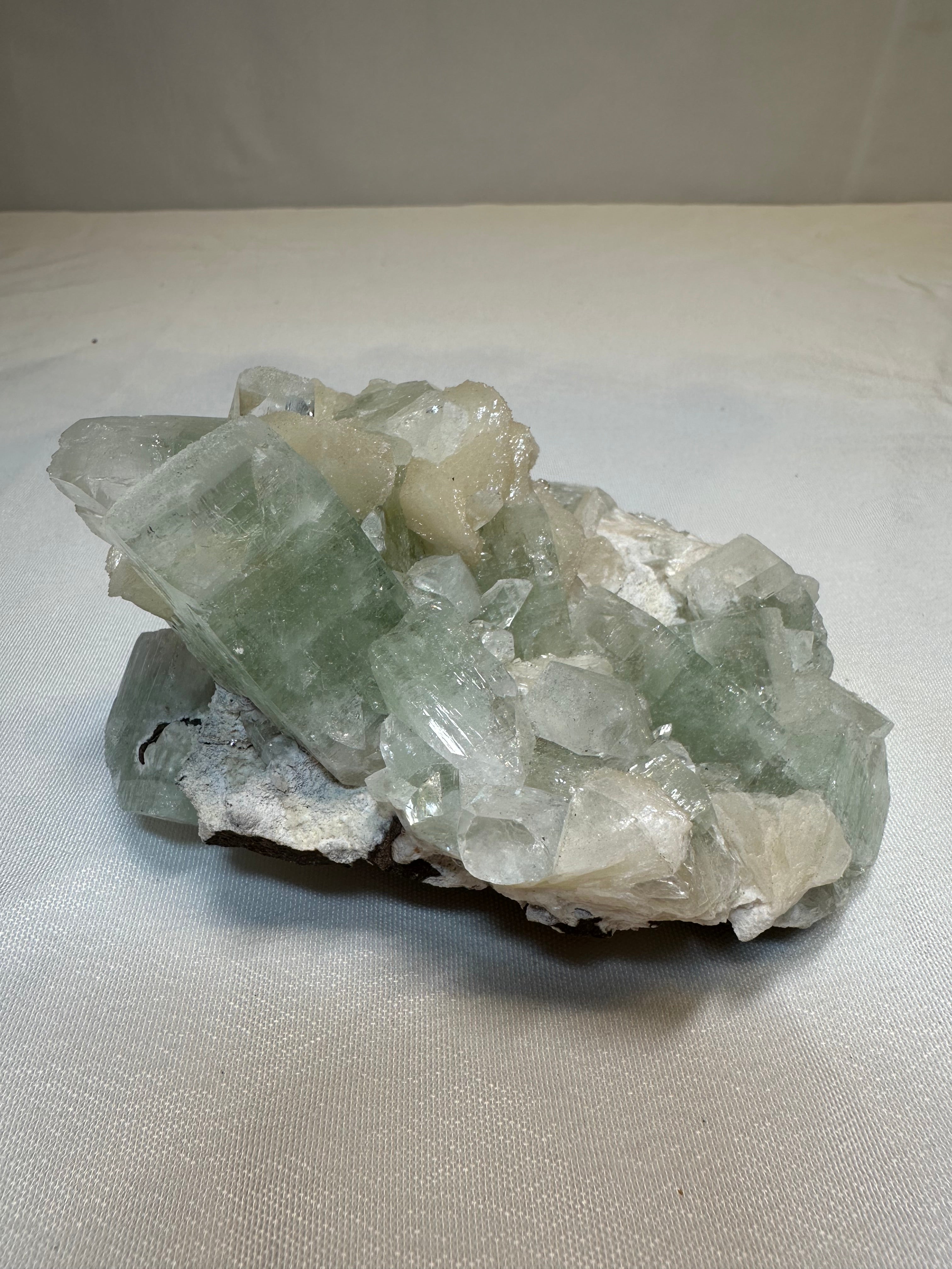 Apophyllite w/Fluorite