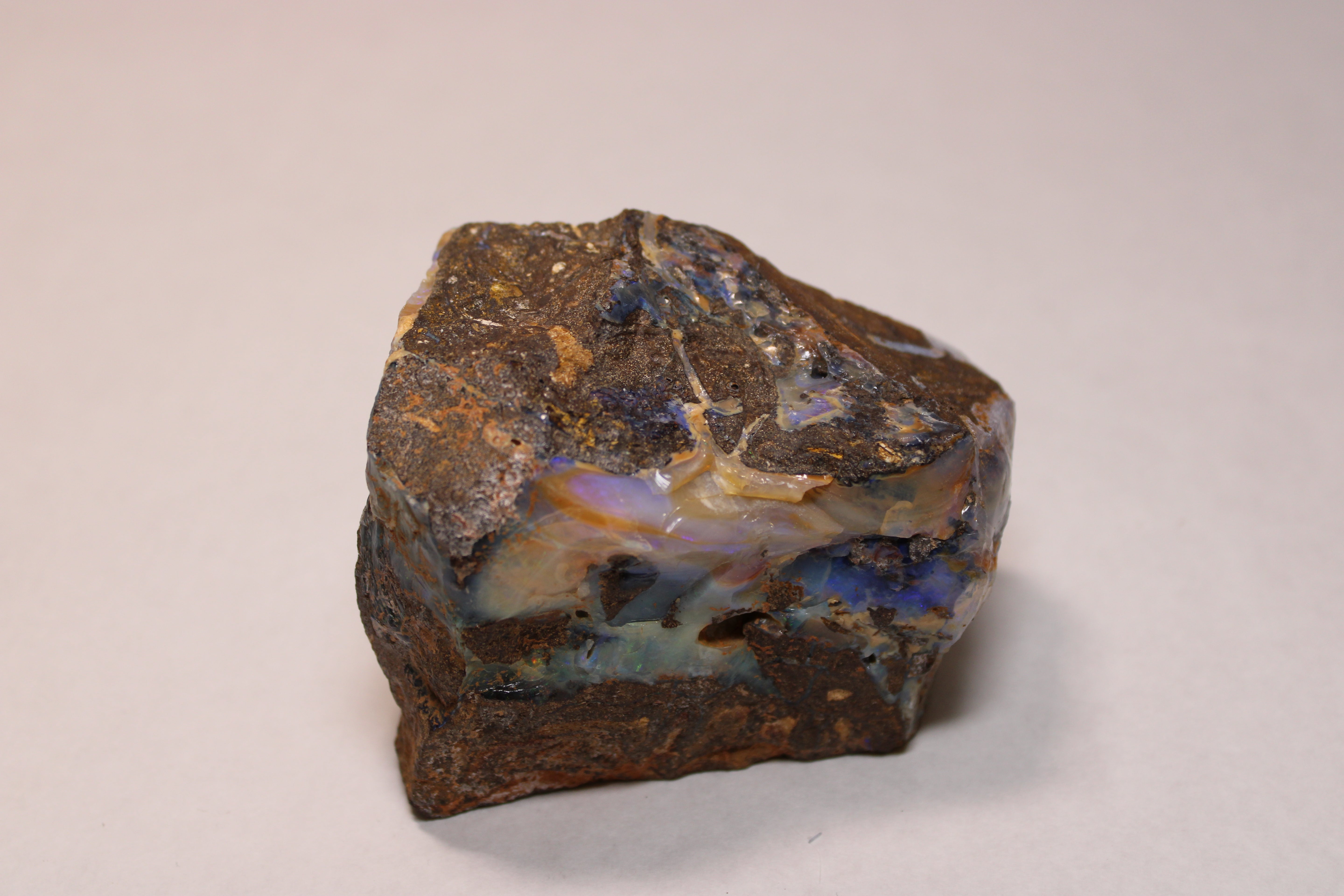 Boulder Opal (Australia)